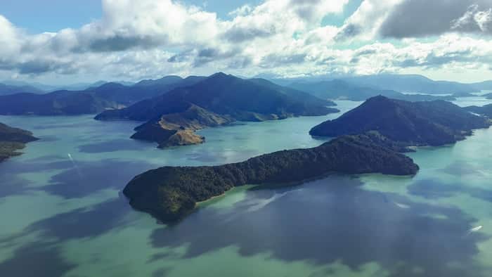 heli-cycle day tours Marlborough Sounds